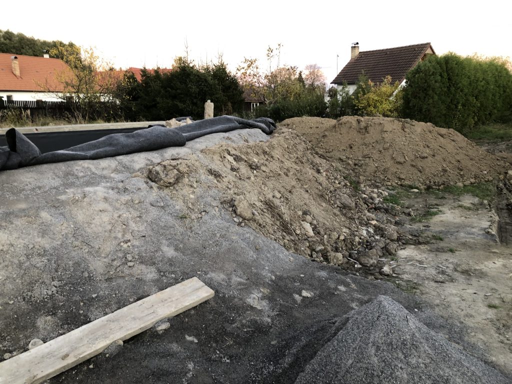 Před realizací