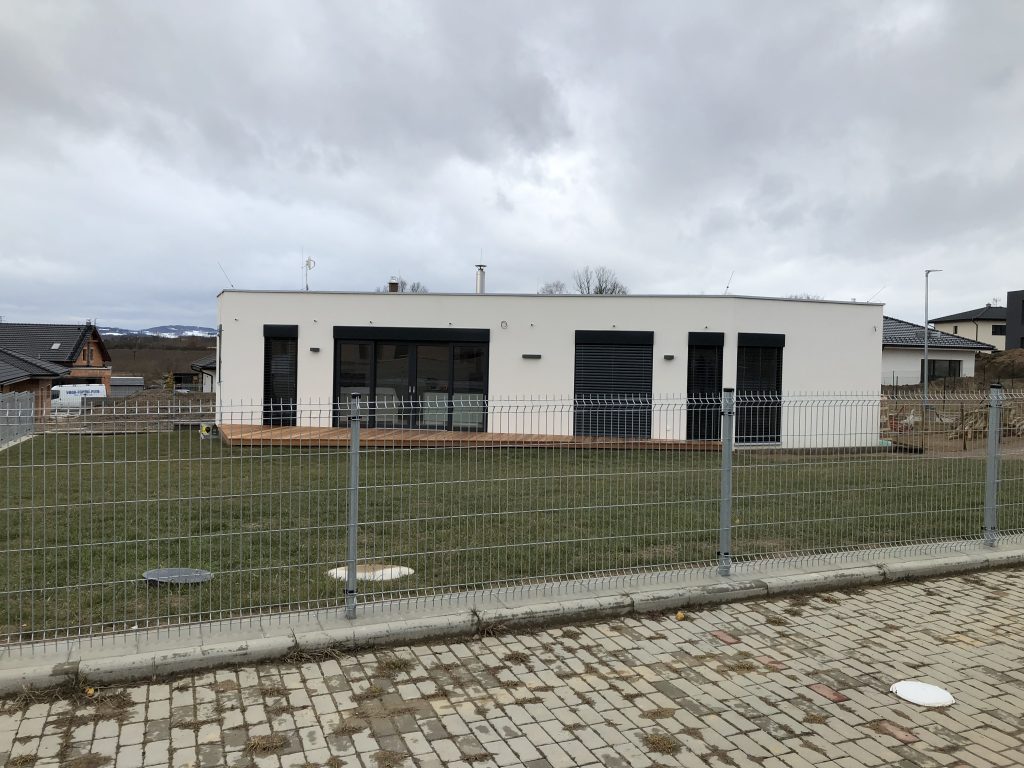 Před realizací
